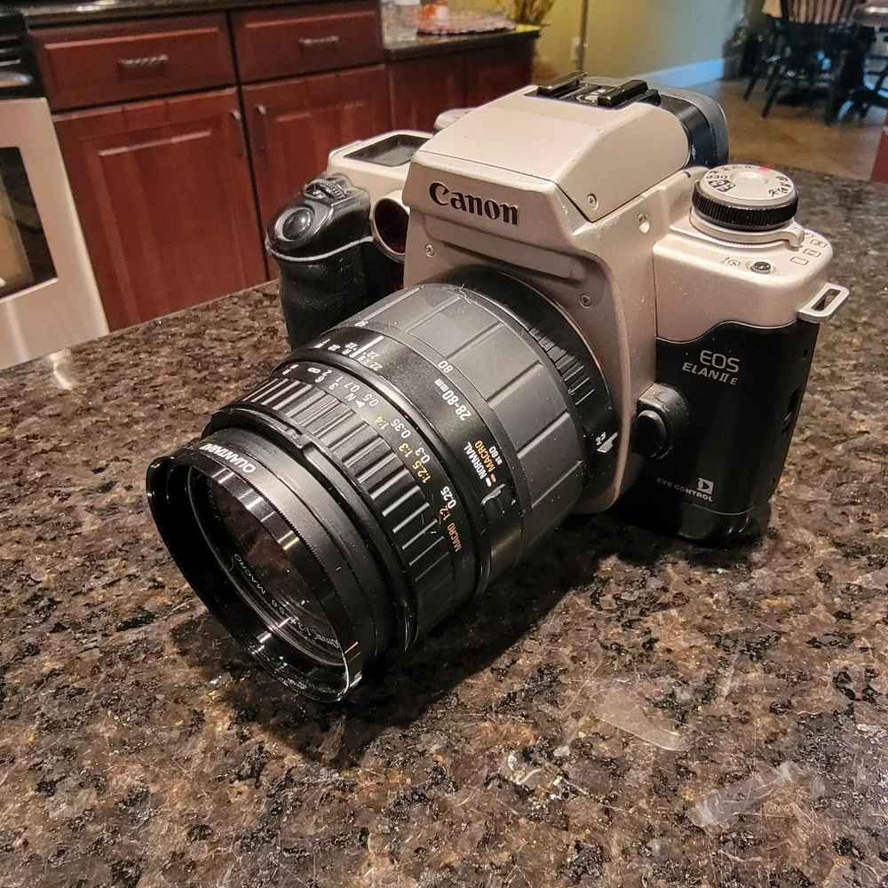 Canon lens af